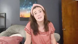 Maggierosexo - Daddys Girl Glove Sucking Daddy